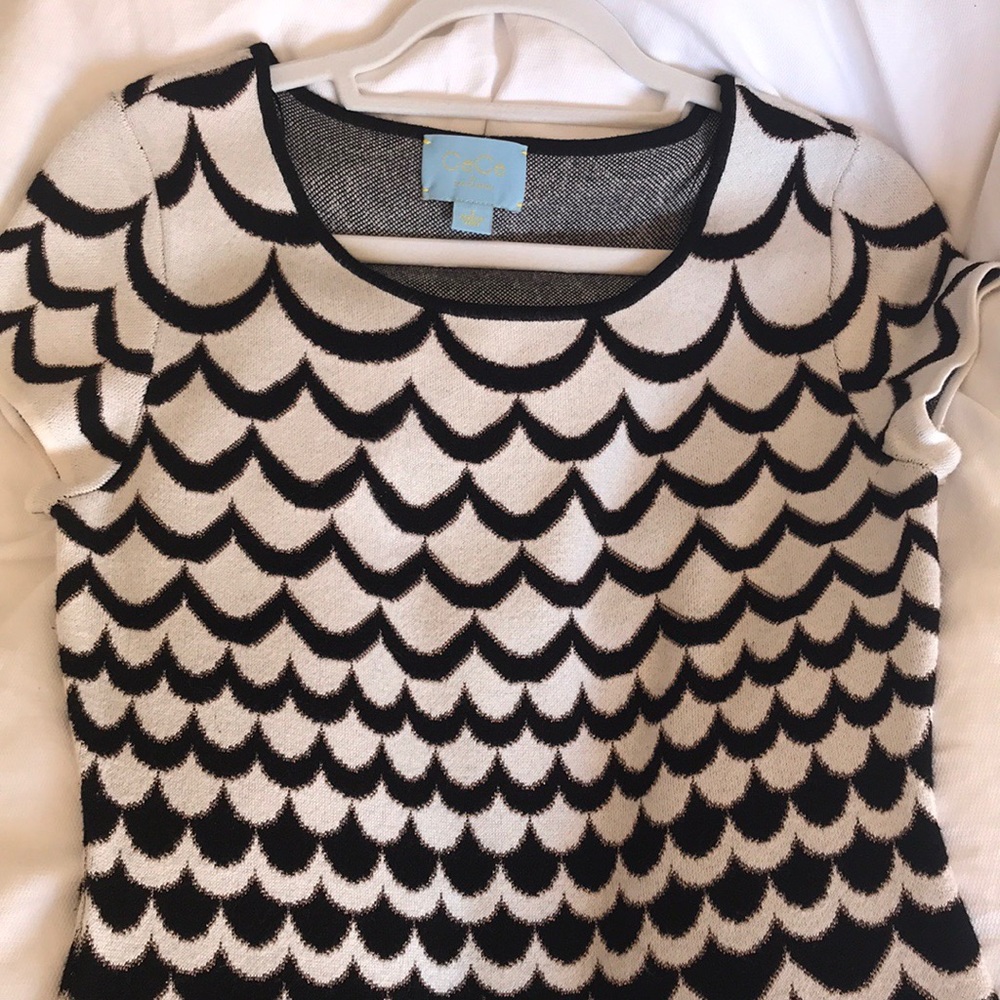 CeCe Black and White Scalloped Dress Size Small - Picture 3 of 6